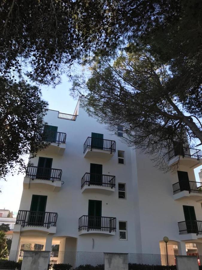 Suite Con Terrazzo Sul Mare E Discesa In Spiaggia A Gallipoli Buitenkant foto